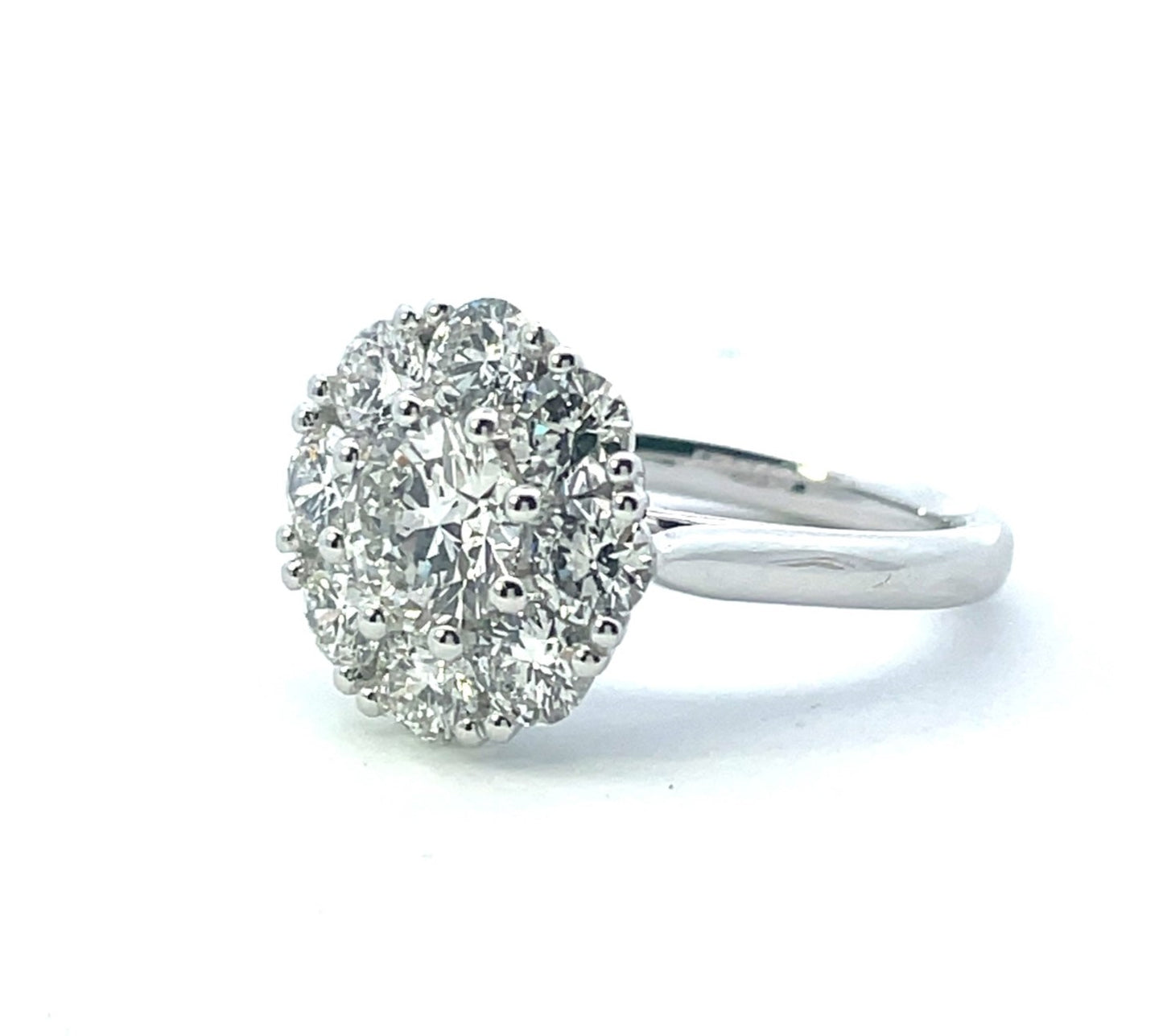 Round Brilliant Cut Diamond Engagement Ring image 1