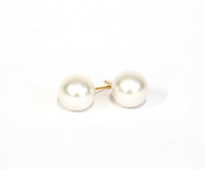 South Sea Pearl Stud Earrings image 1